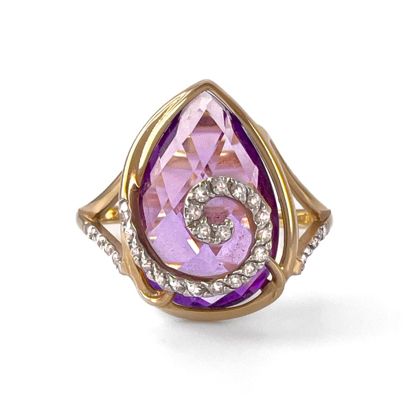 Кольцо из золота с аметистом и фианитами